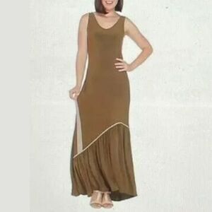 Attitudes by Renee Petite Como Jersey Maxi Dress